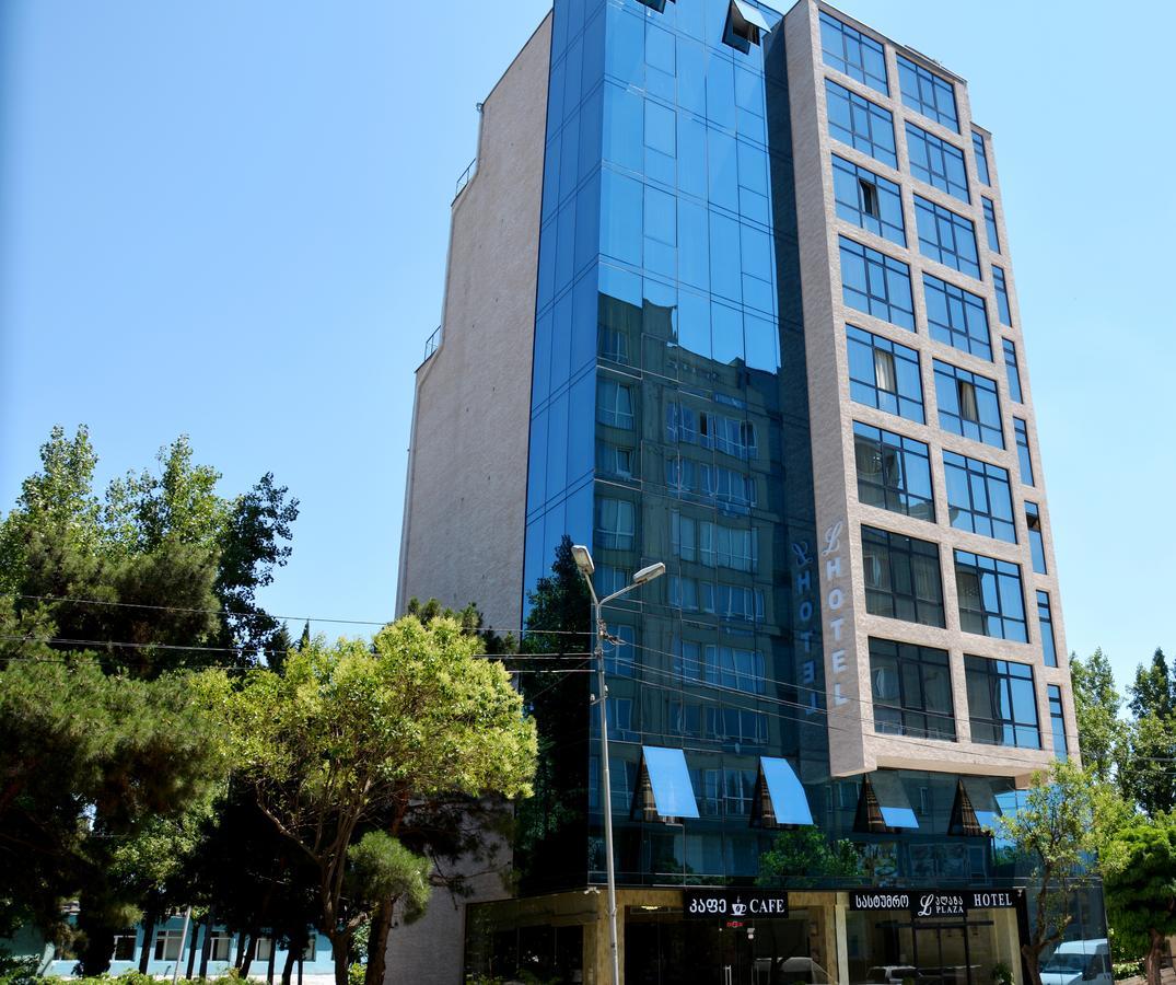 L Plaza Hotel Tbilisi Buitenkant foto