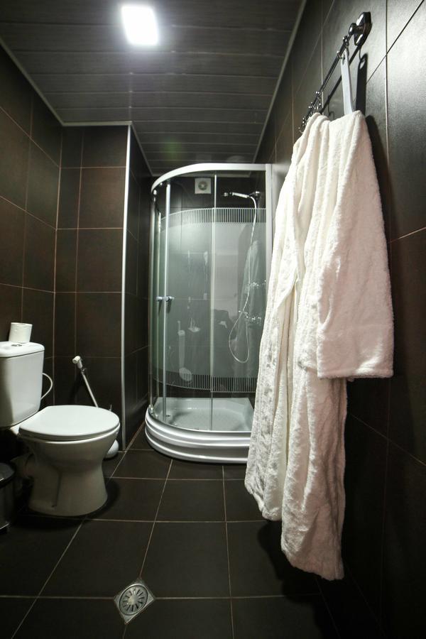 L Plaza Hotel Tbilisi Buitenkant foto